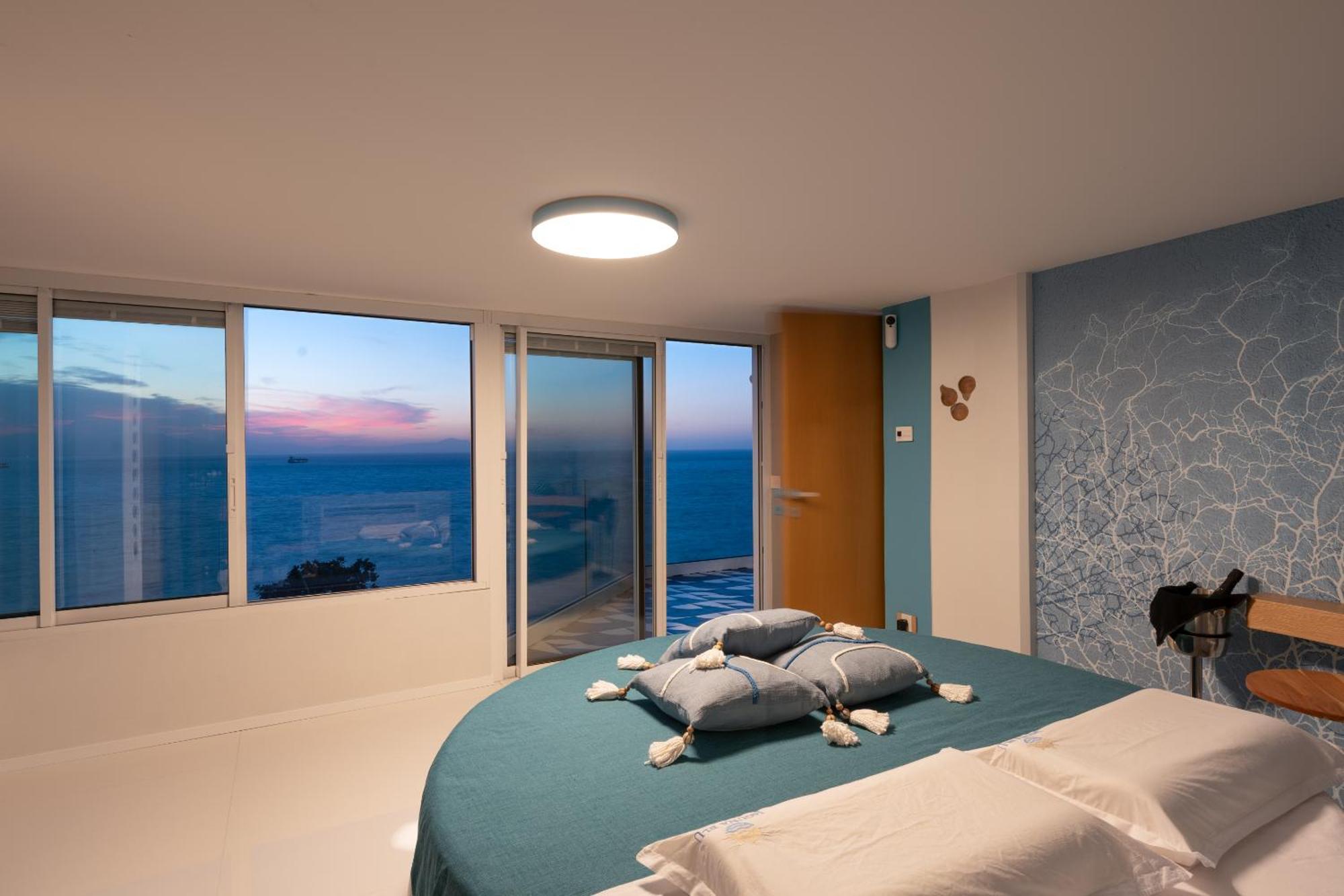 Laguna Blu - Resort Villa Overlooking The Sea On The Amalfi Coast Виетри Экстерьер фото