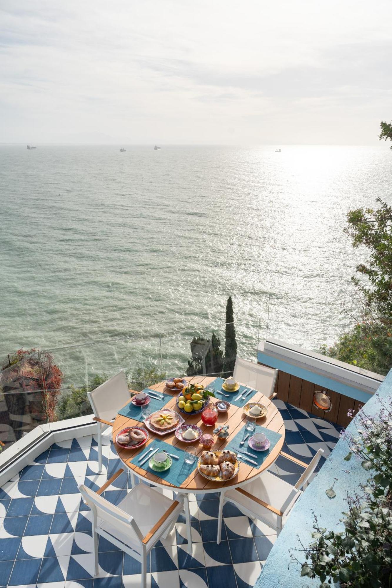 Laguna Blu - Resort Villa Overlooking The Sea On The Amalfi Coast Виетри Экстерьер фото