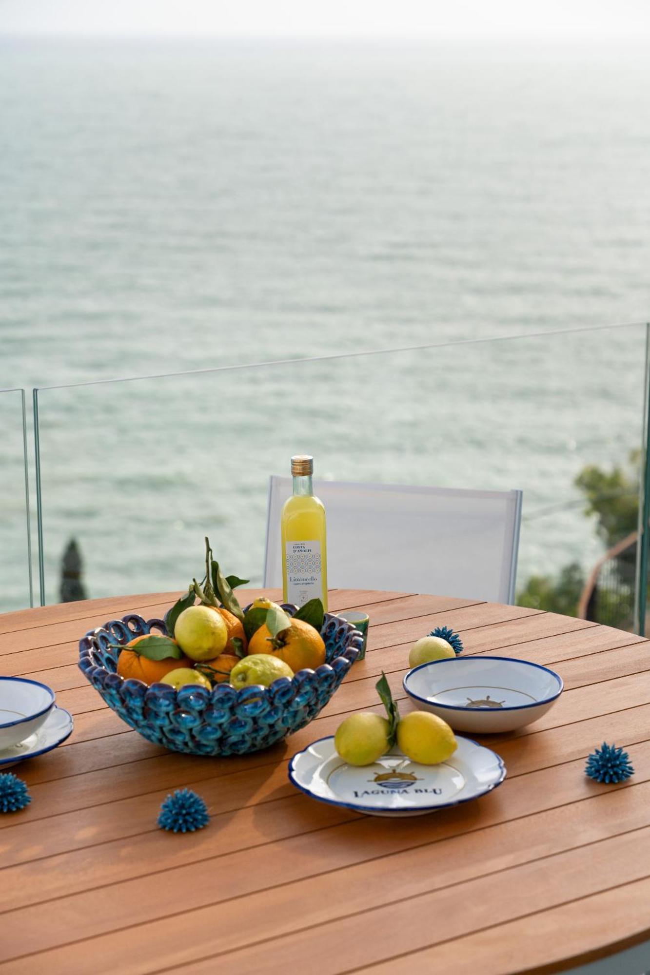 Laguna Blu - Resort Villa Overlooking The Sea On The Amalfi Coast Виетри Экстерьер фото